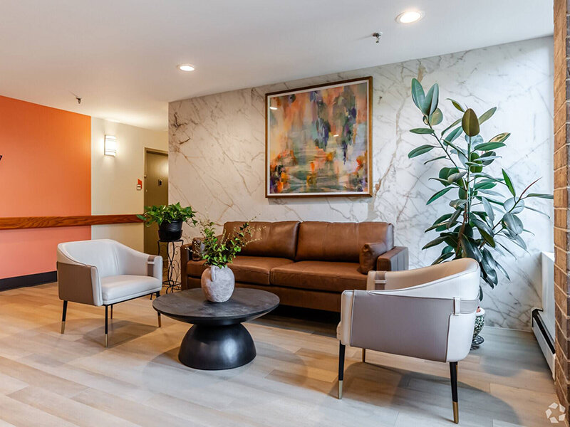 Lobby | Huntington Towers