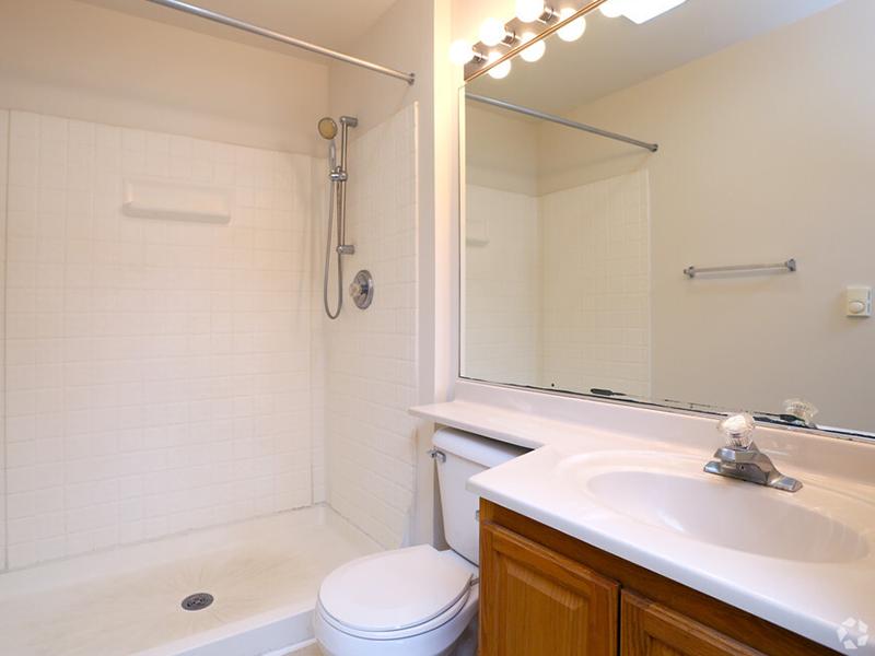 Bathroom | Prairie View Apartments