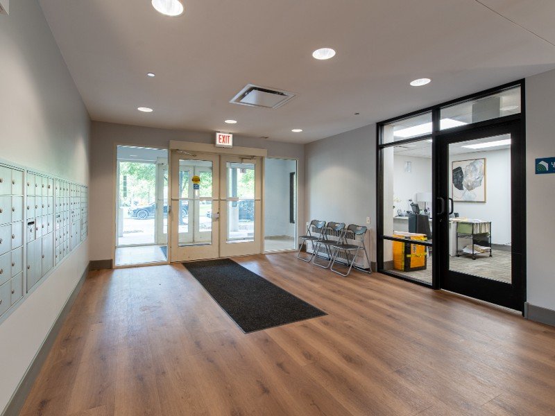 Leasing Center Entry | Lake Park Crescent in Chicago, IL