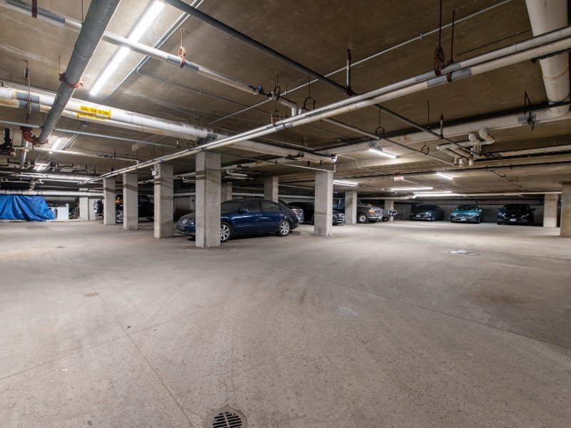 Parking Structure | Lake Park Crescent in Chicago, IL