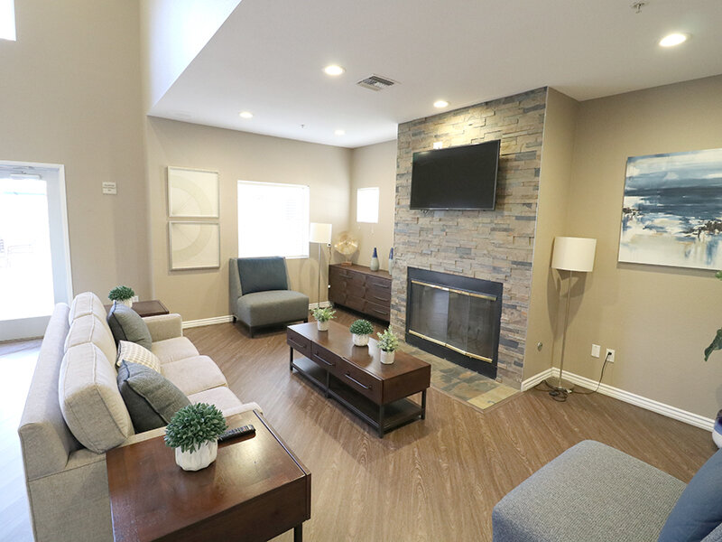 Living Room | Courtyard