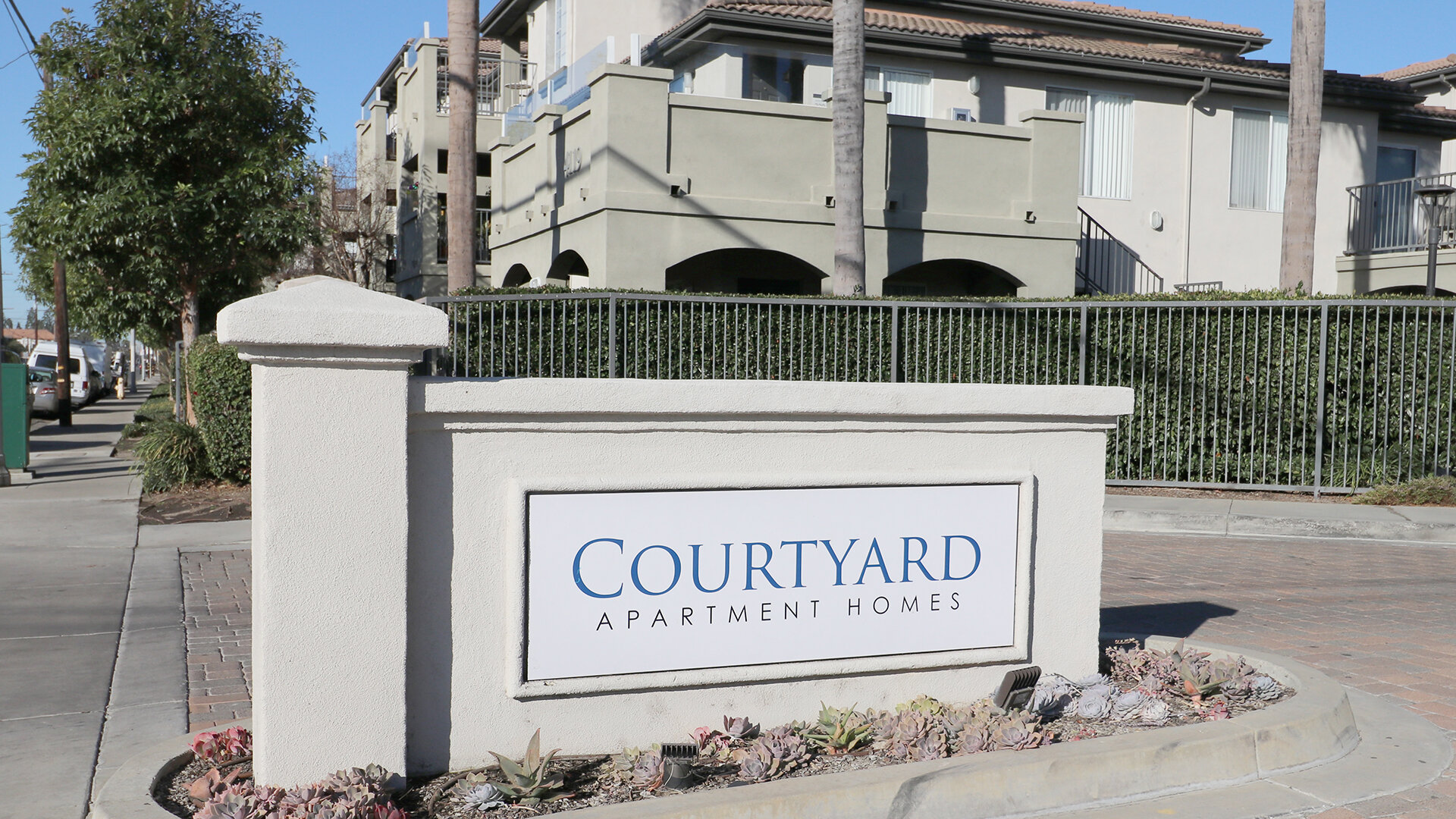 Courtyard Townhomes in Fullerton, CA
