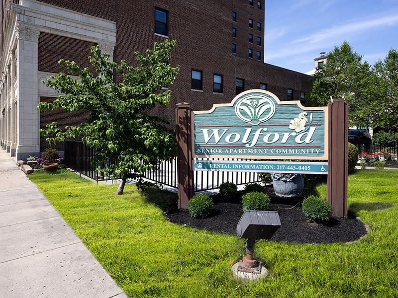 Exterior Sign | The Wolford