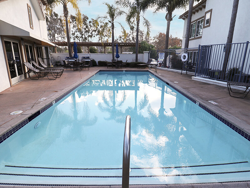 Pool | Seasons Senior
