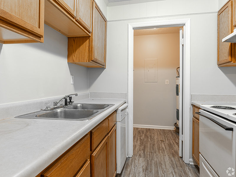Kitchen | Rivers Edge Apartments