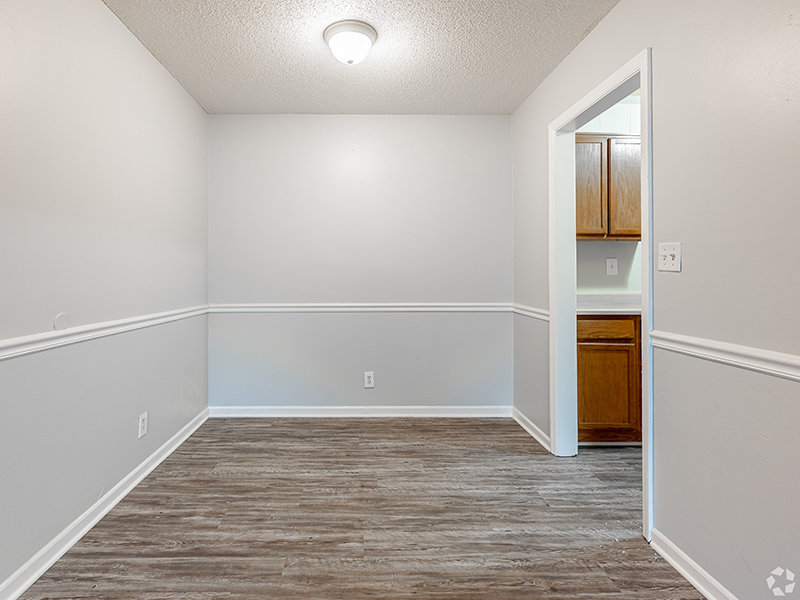 Dining Area | Rivers Edge Apartments