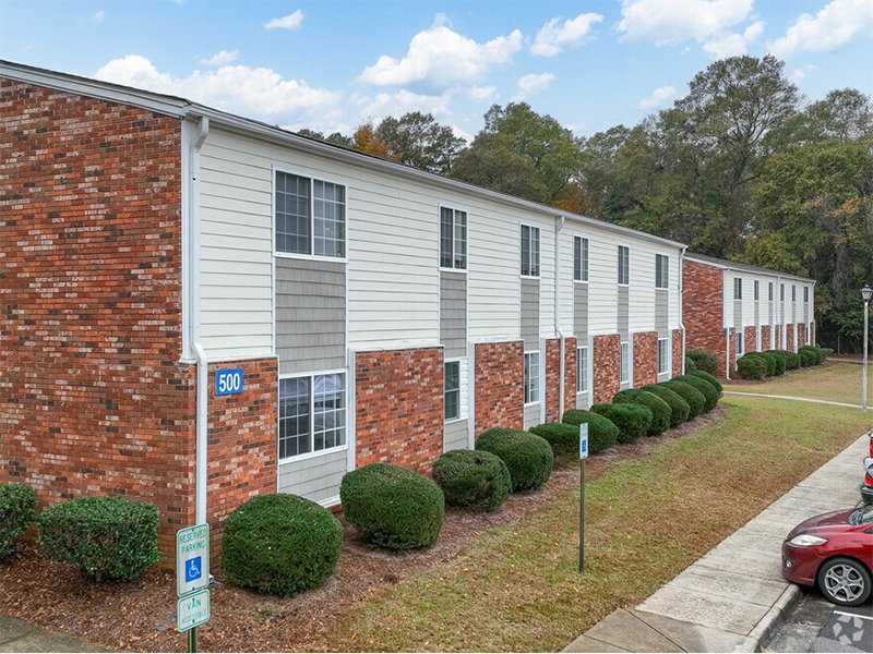 Apartment Building | Rivers Edge Apartments