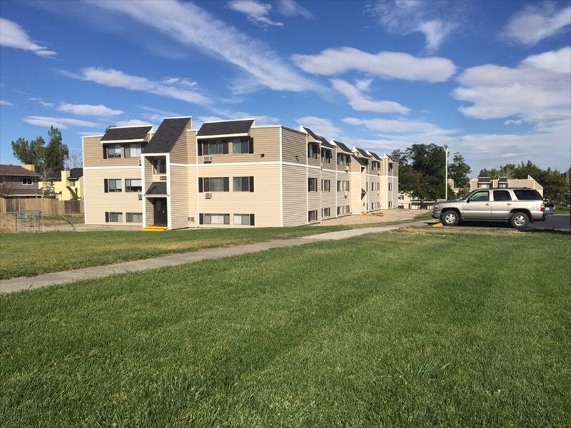 Apartment Exterior | Alpine Meadows