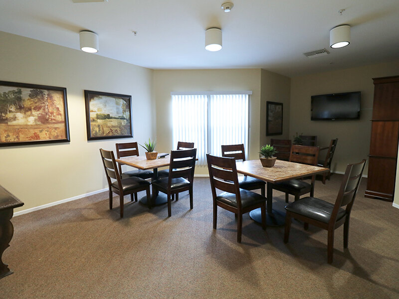 Community Dining | Seasons II