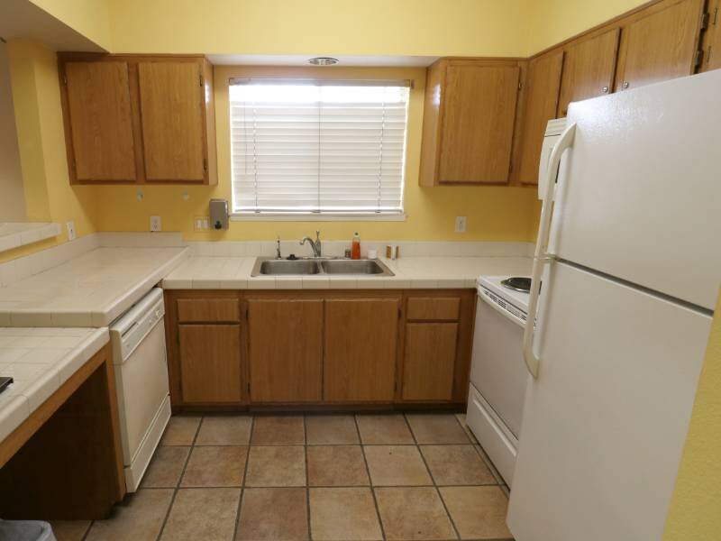 Community Kitchen | Harmony Creek Apartments