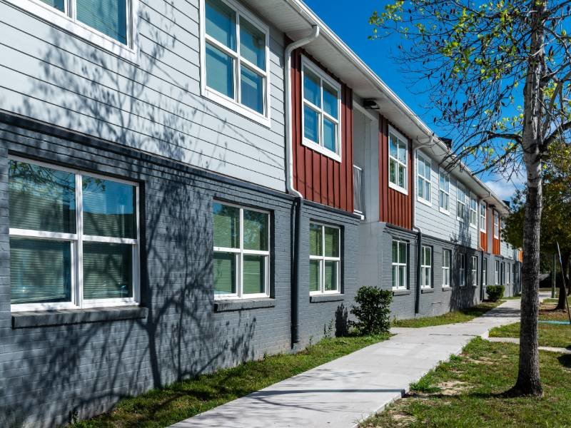 Apartment Exterior | Bridgeview Village Apartments