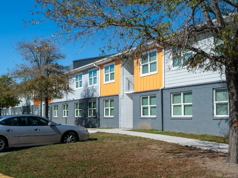 Building | Bridgeview Village in Charleston, SC