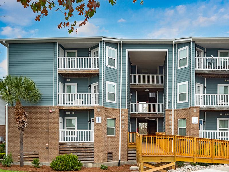 Apartment Building | Osprey Place Apartments in North Charleston, SC