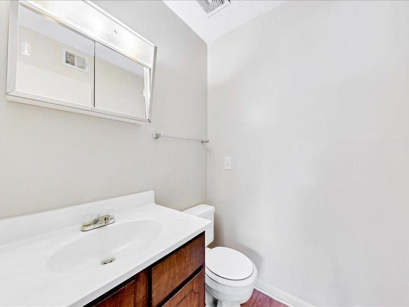Bathroom | Shannon Park Apartments in Goose Creek, SC