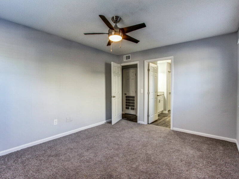 Bedroom with Ceiling Fan | Ashland Commons