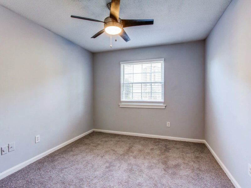 Carpeted Bedroom | Ashland Commons