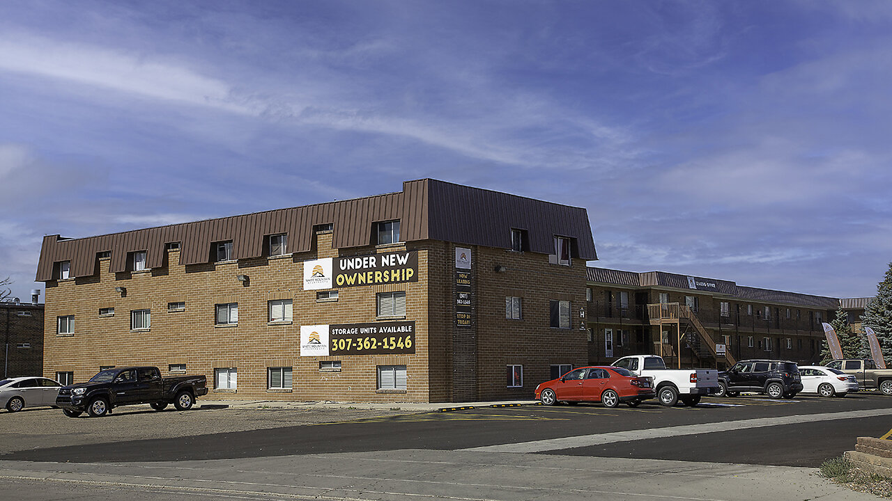 White Mountain Apartments Neighborhood