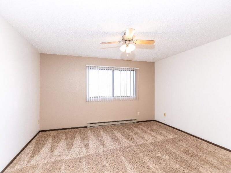 Spacious Bedroom | 1x1 - 720 | Foxhill Apartments in Casper, WY
