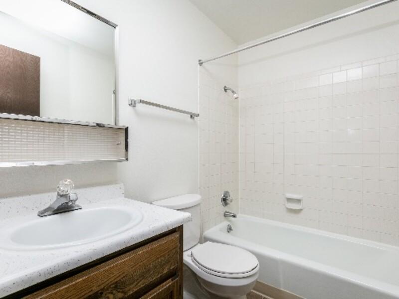 Bathroom | 1x1 - 608 | Foxhill Apartments in Casper, WY