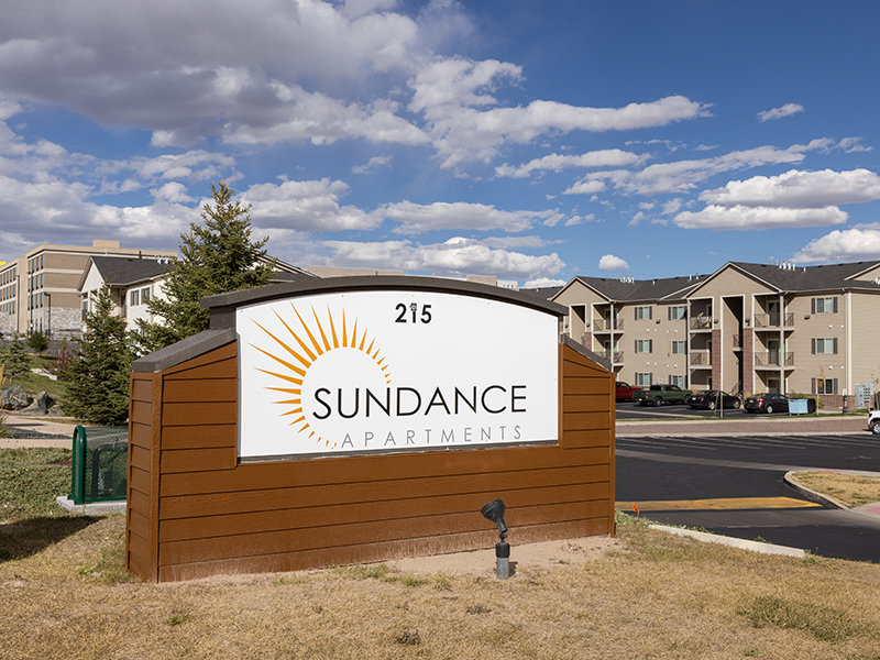 Sign | Sundance Apartments