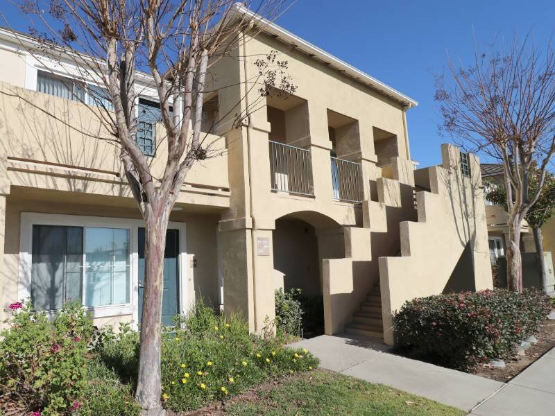 Building Exterior | Harmony Court Senior Living