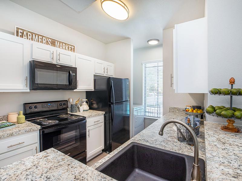 Fully Equipped Kitchen | Canyon Park
