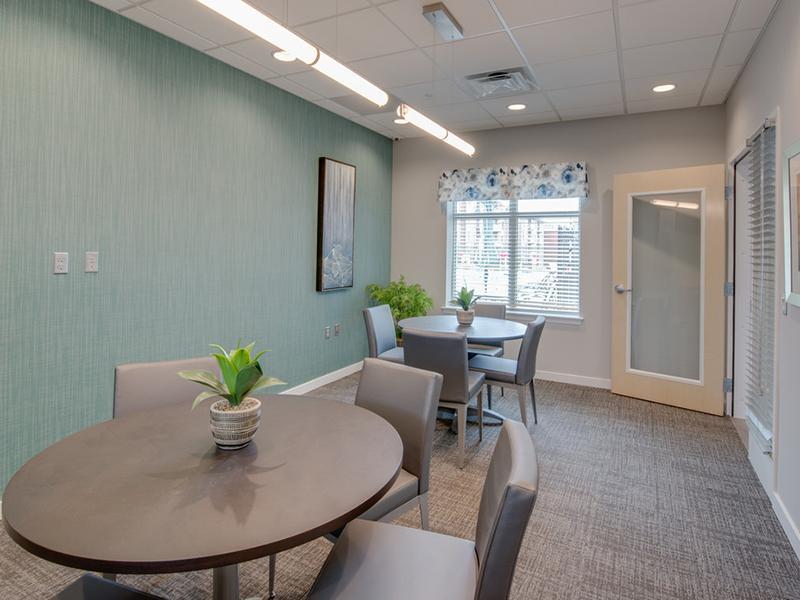 Leasing Office Apartments in Washington