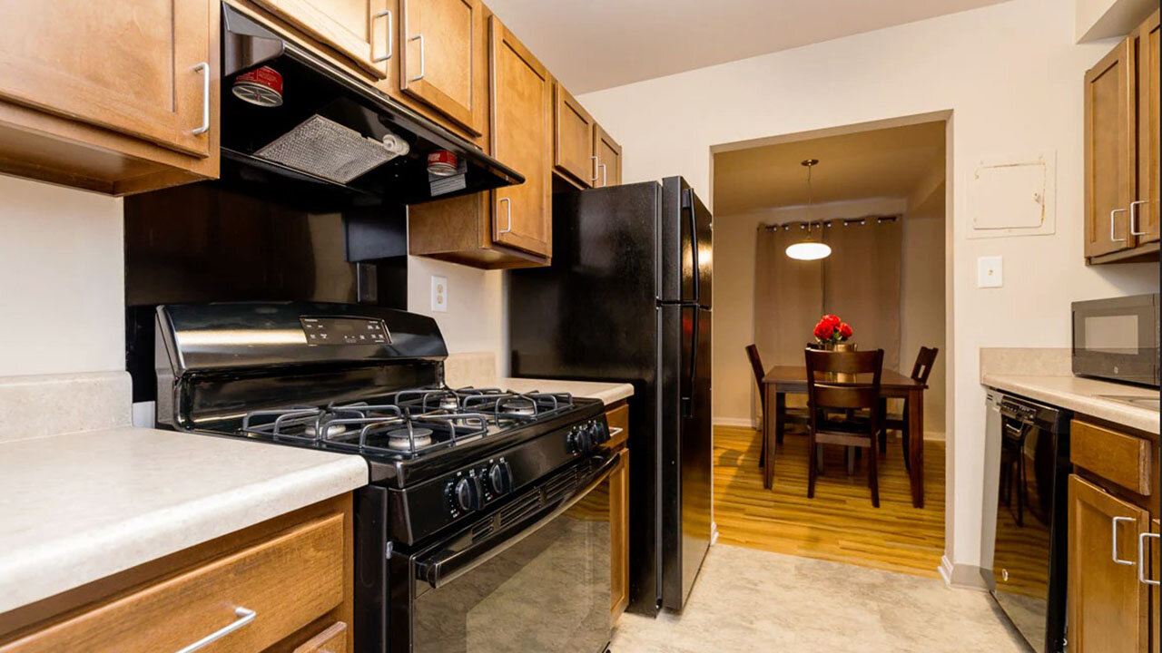 Fort Chaplin Park Apartments Neighborhood