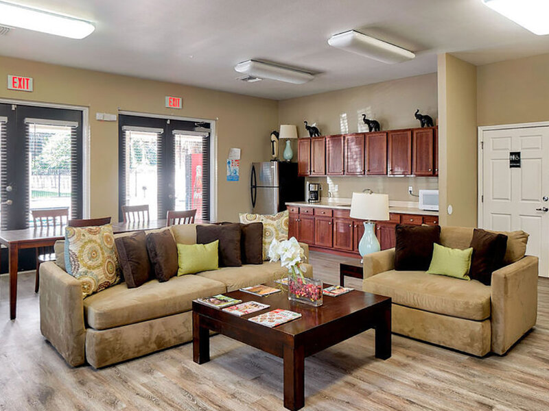 Silver Oaks Apartments