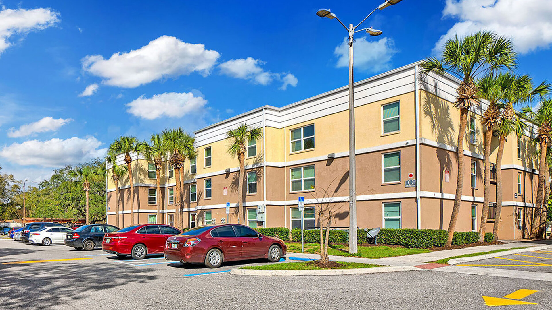Silver Oaks Apartments Amenities
