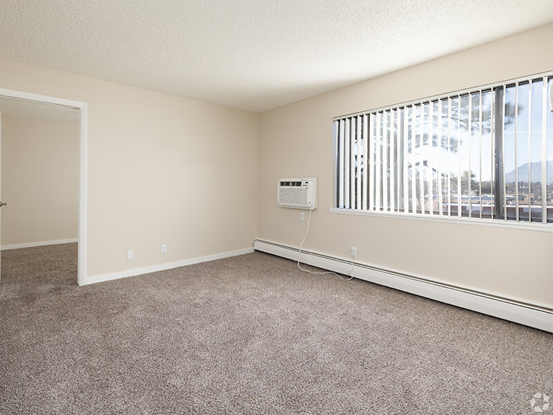 Living Room | Airlan Arms