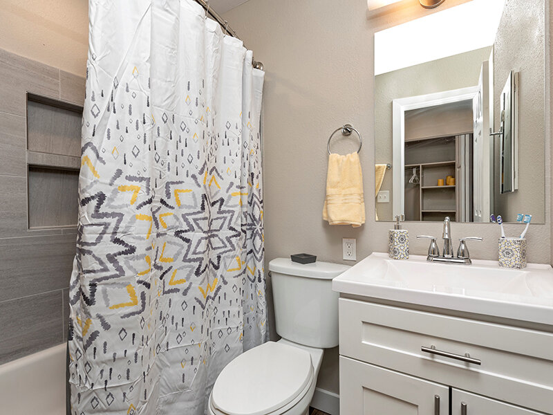Interior Bathroom | Chestnut Hills