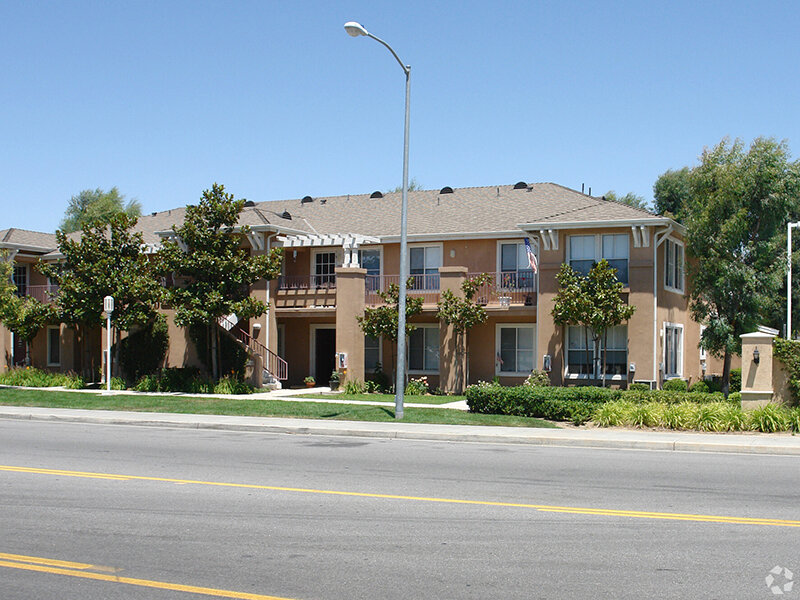 Apartment Building | Harmony Court