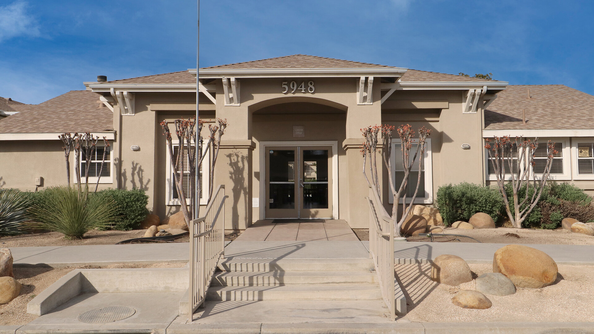 Harmony Court Apartments in Bakersfield, CA