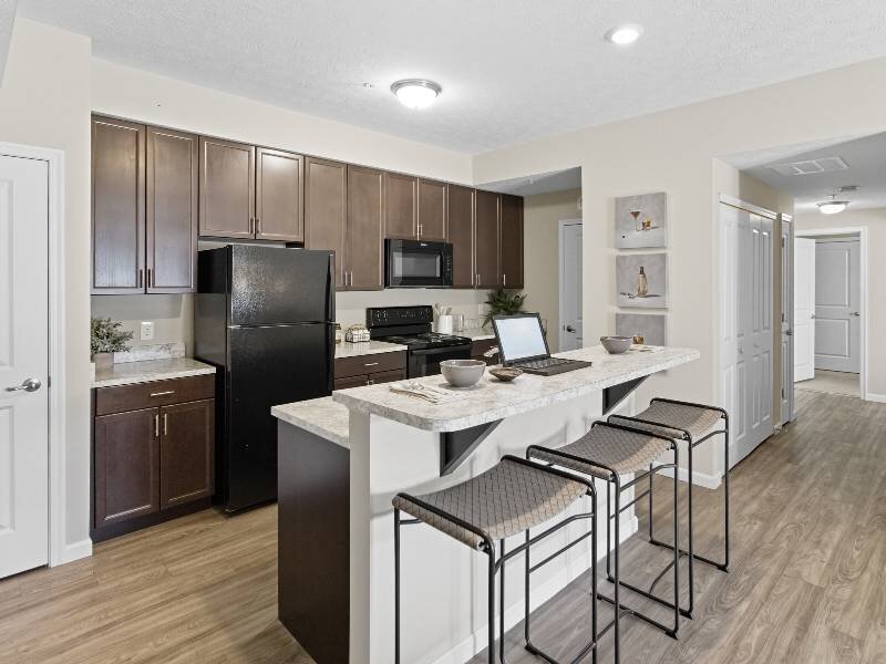 Fully Equipped Kitchen | The Monarch on East Broad Apartments
