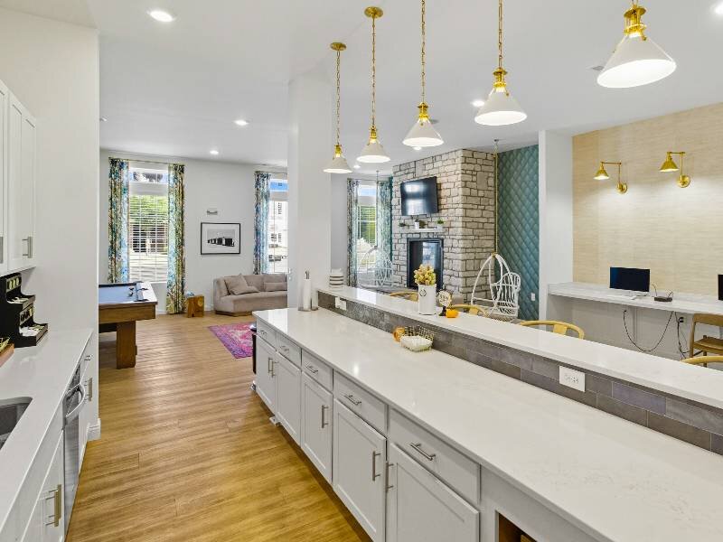 Community Kitchen | The Monarch on East Broad Apartments