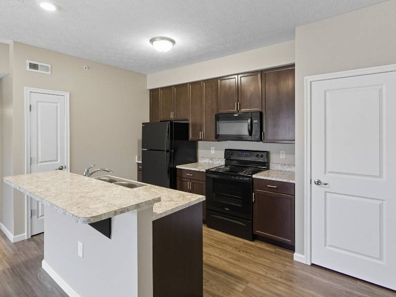 Kitchen | The Monarch on East Broad Apartments