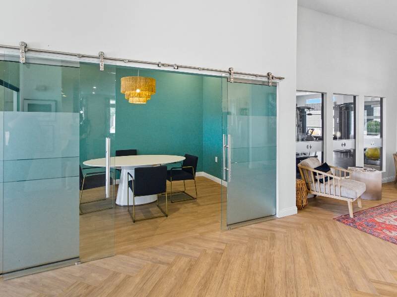 Conference Rooms | The Monarch on East Broad Apartments