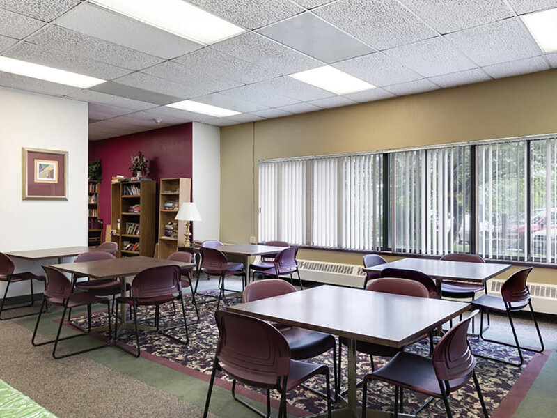 Lenox Place Apartments in Duluth