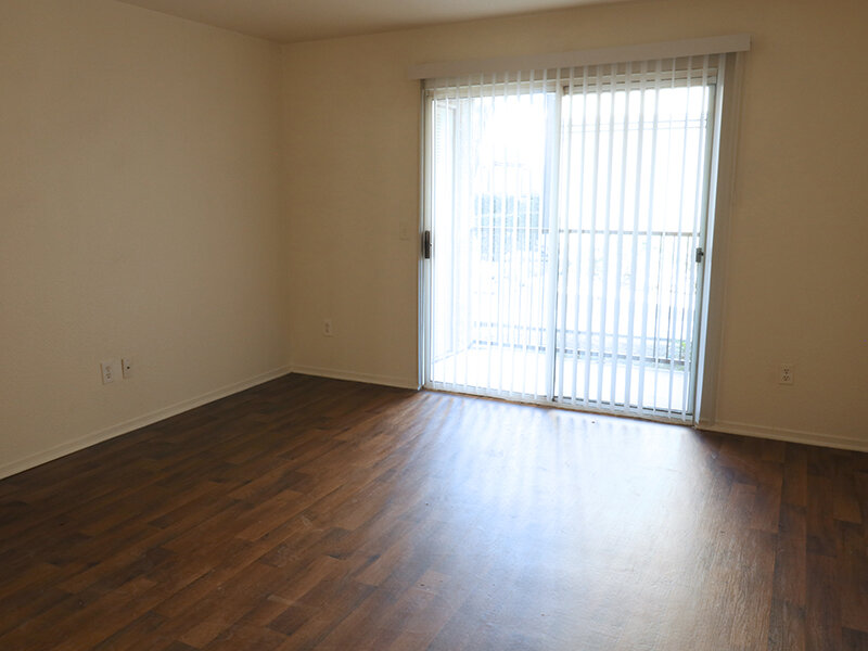 Large Room | Sycamore Walk