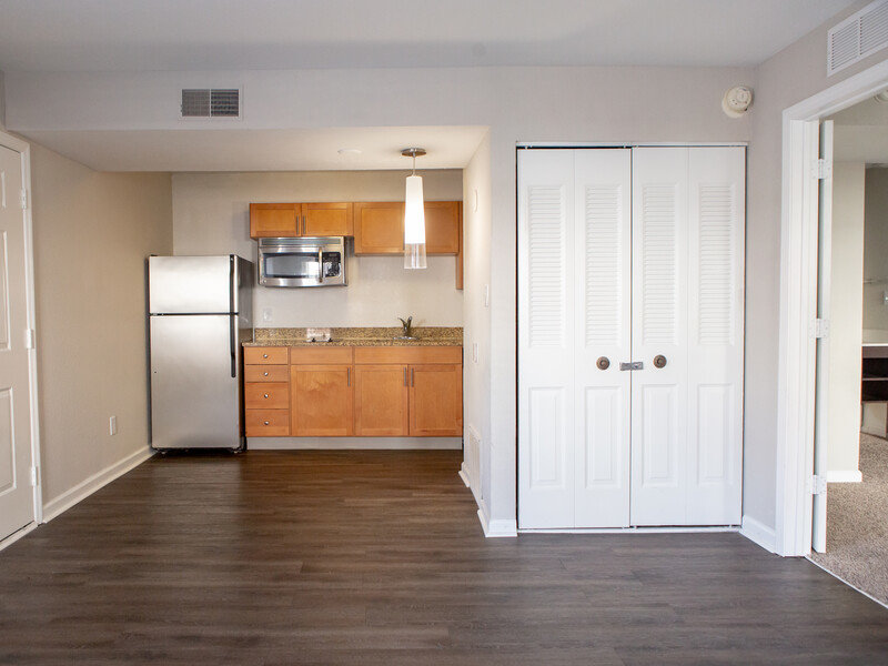 Kitchen | Vivo Living South Bend Apartments