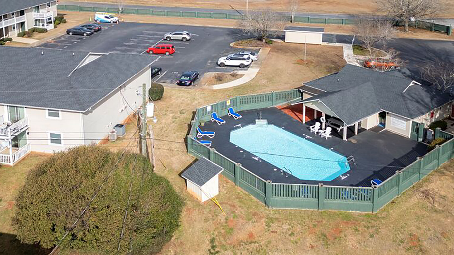 Holiday Cove  Amenities