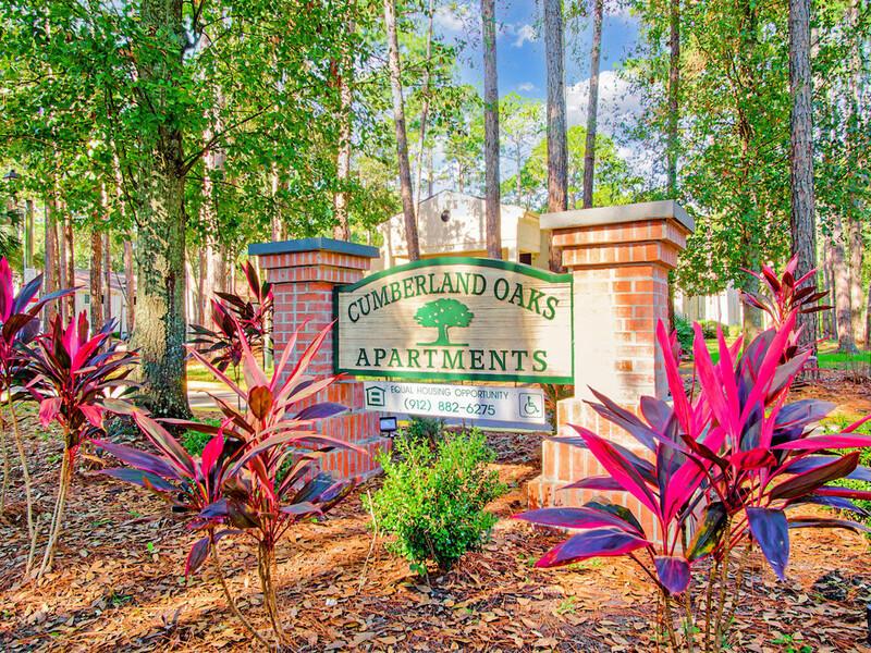 Monument Sign | Cumberland Oaks Apartments in St. Marys, GA