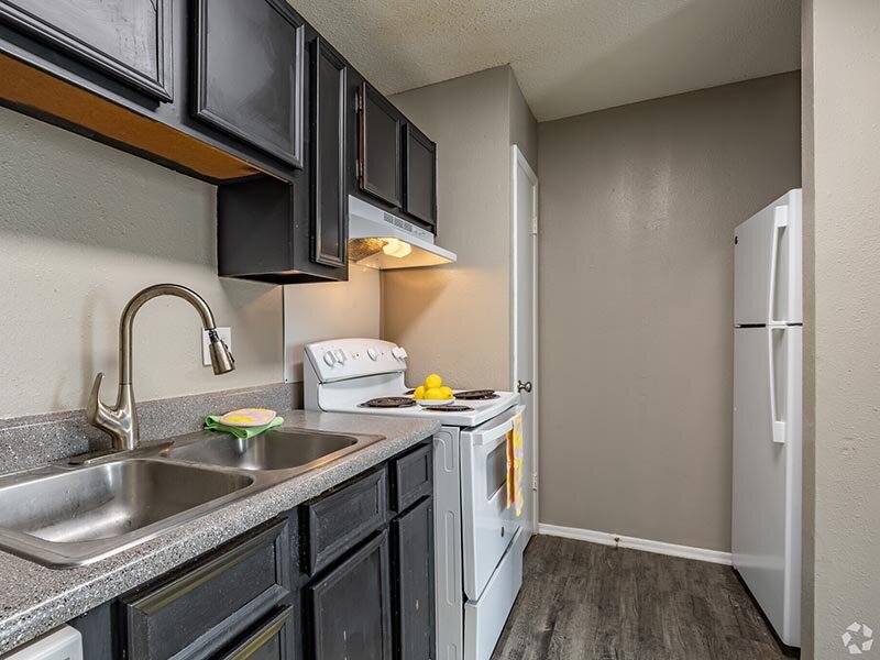 Large Kitchen | Timber Pointe