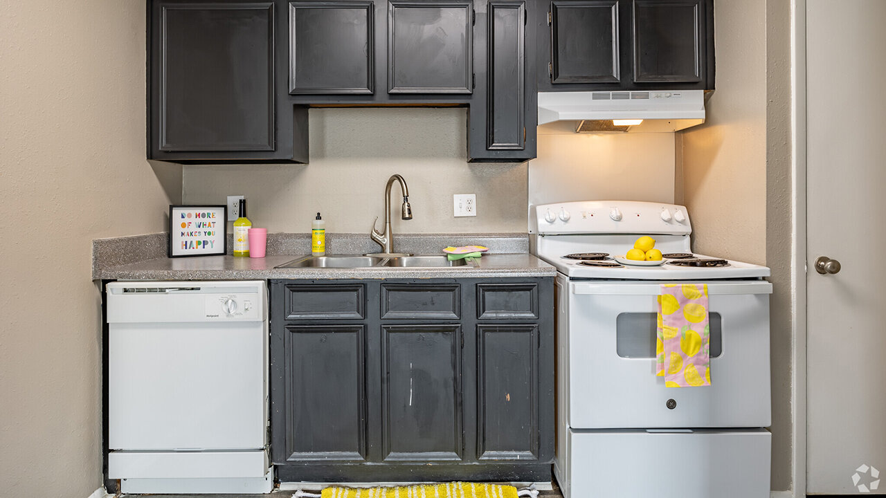 Timber Pointe Apartments Neighborhood