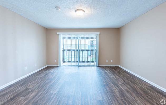 The Regency Apartment Features