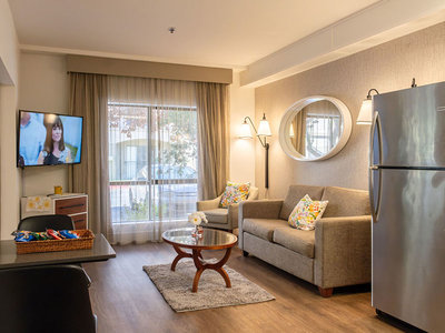 Large Living Room | Sunrise Station