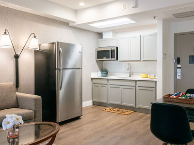Kitchen | Sunrise Station