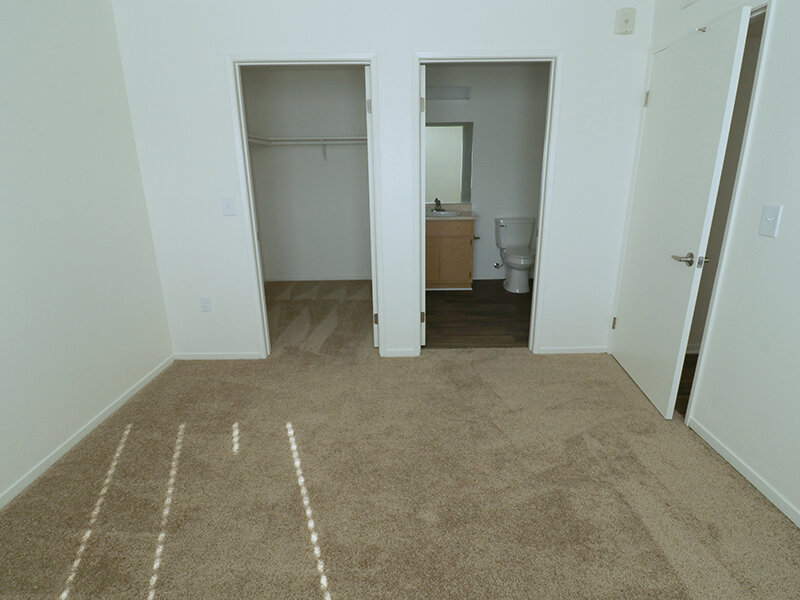 Bedroom Closet | Belmont Meadows