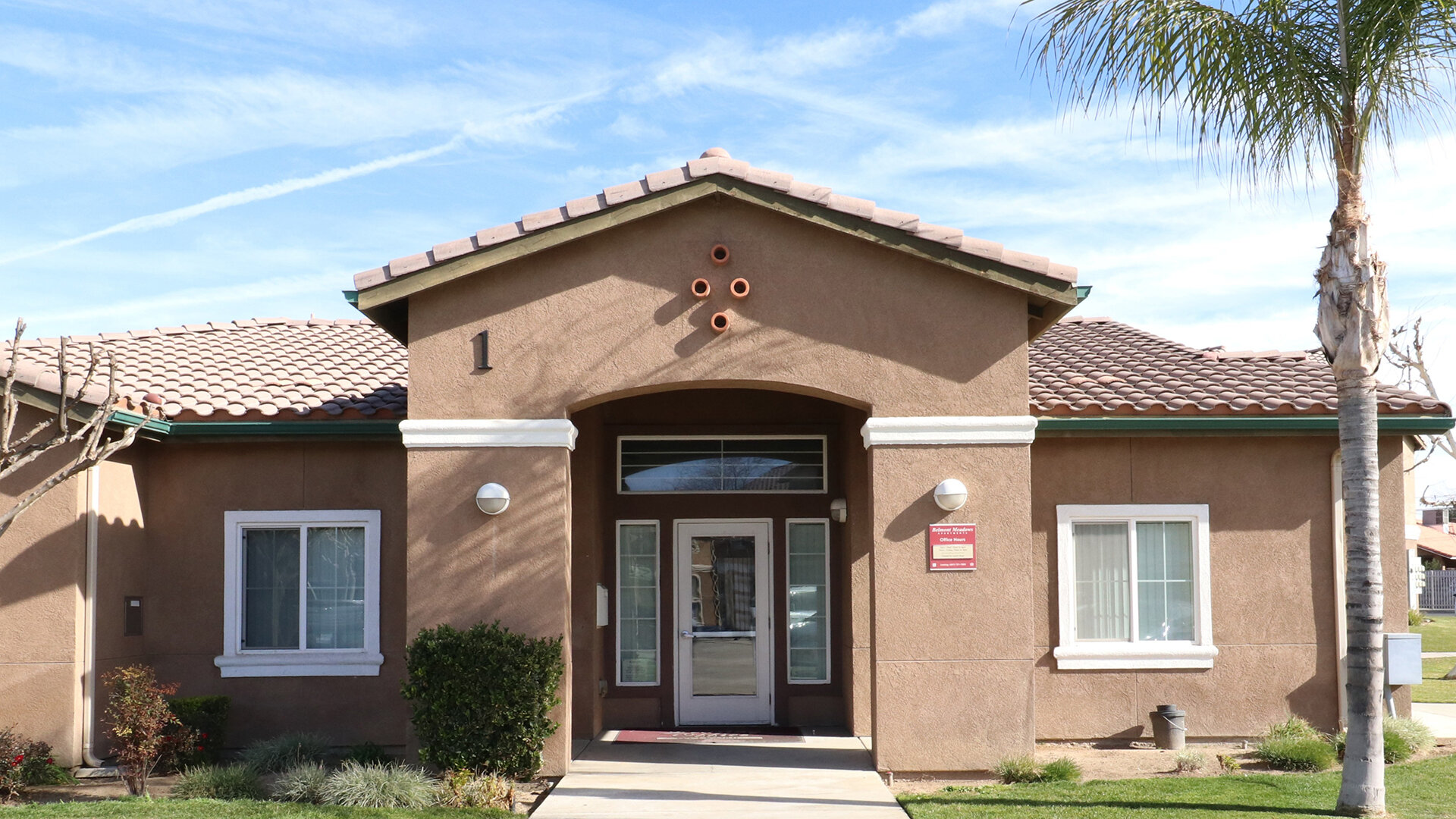 Belmont Meadows Apartments in Delano, CA
